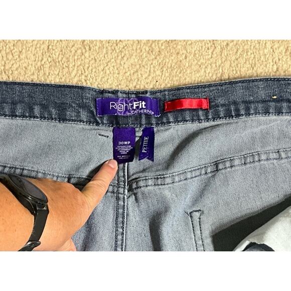 Catherines Right Fit Women's Pants Jeans Stretch 30WP Button up w/Elastic Sides - Picture 3 of 7